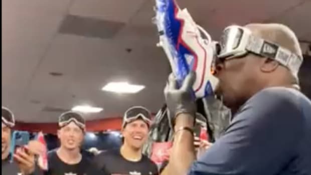 Dusty Baker's shoey celebration of the Astros' division title